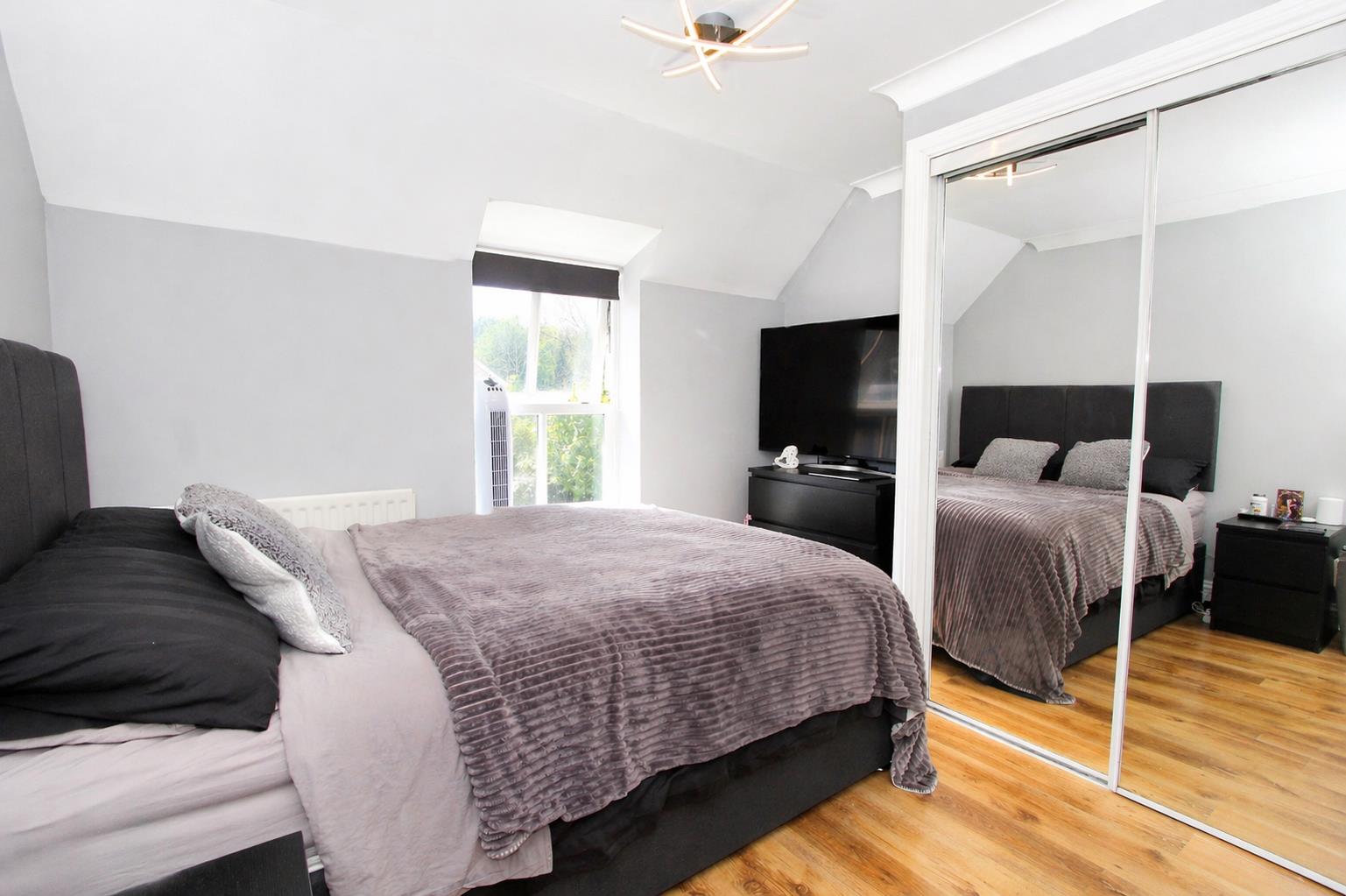 6 Kempton Lodge, 21 Church Paddock Court, Wallington